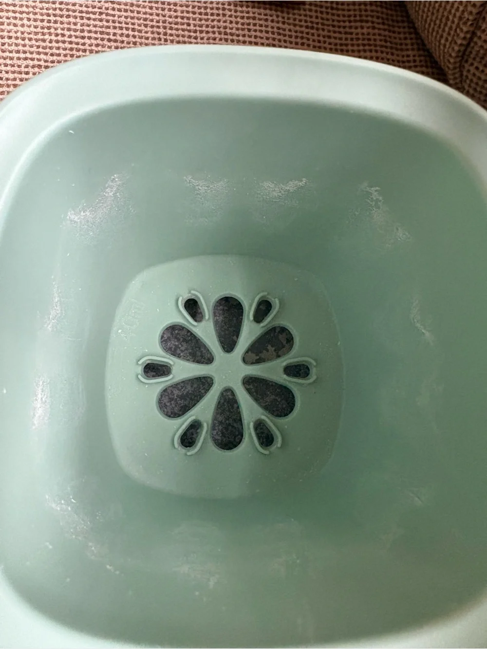 Momcozy Baby Bottle warmer- White with Mint Green